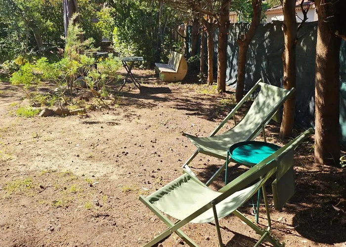 Les Lambrusques T2 Avec Jardin A 300 M De La Apartman Cavalaire-sur-Mer
