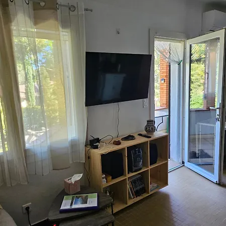 Les Lambrusques T2 Avec Jardin A 300 M De La Apartamento Cavalaire-sur-Mer